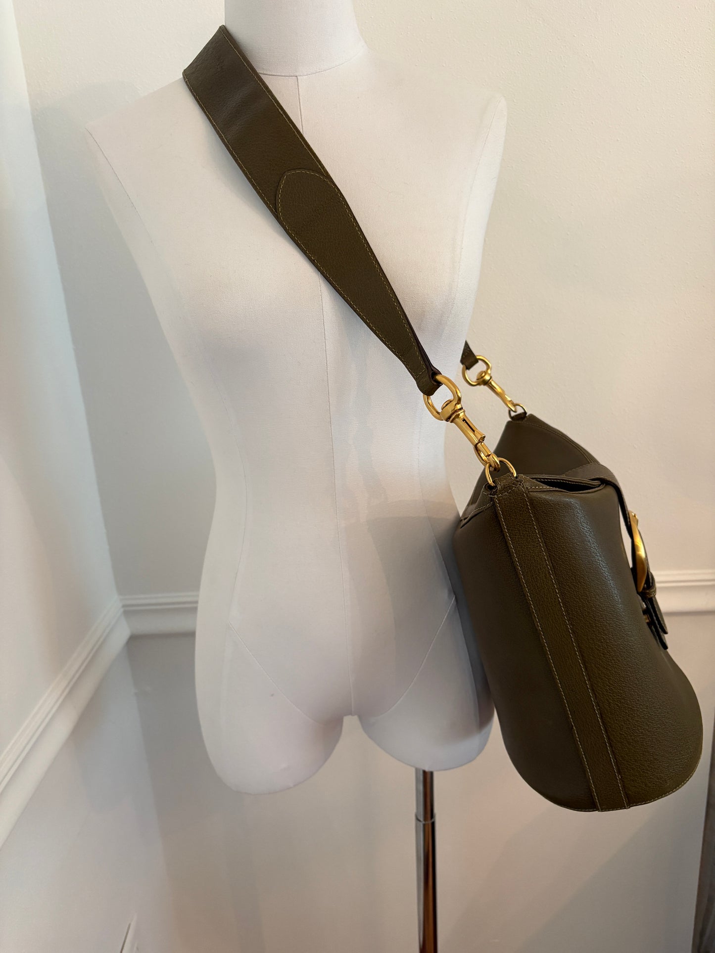 GUCCI 1990’s Archival Green Leather Bucket Crossbody Bag