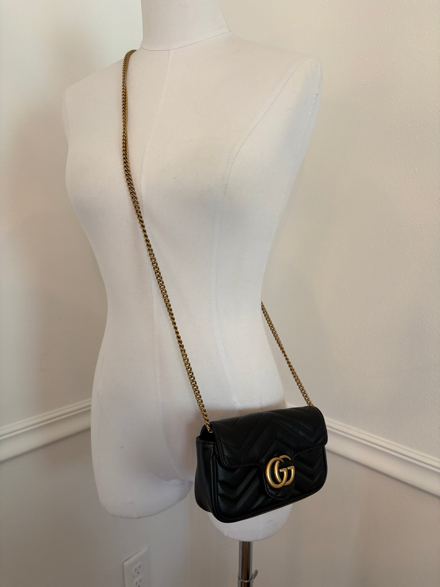 Gucci Black Leather Micro Marmont Crossbody Bag GHW
